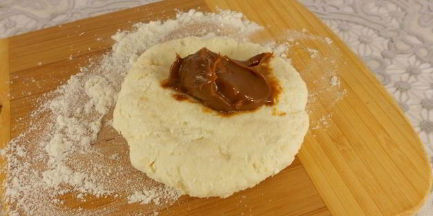 творожные булочки со сгущенкой