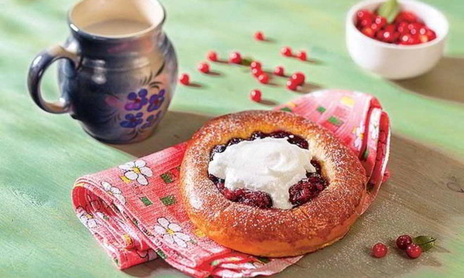 Рецепт ватрушка с брусникой