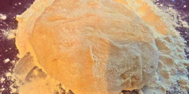 ватрушки с голубикой и яблоком