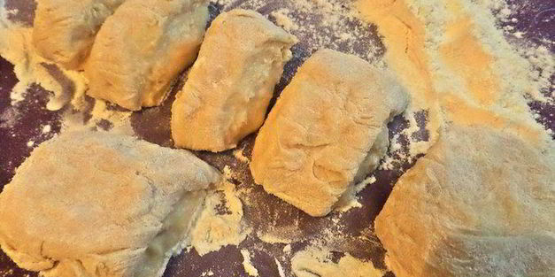 ватрушки с голубикой и яблоком