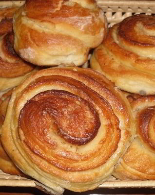 Воздушные булочки из дрожжевого теста