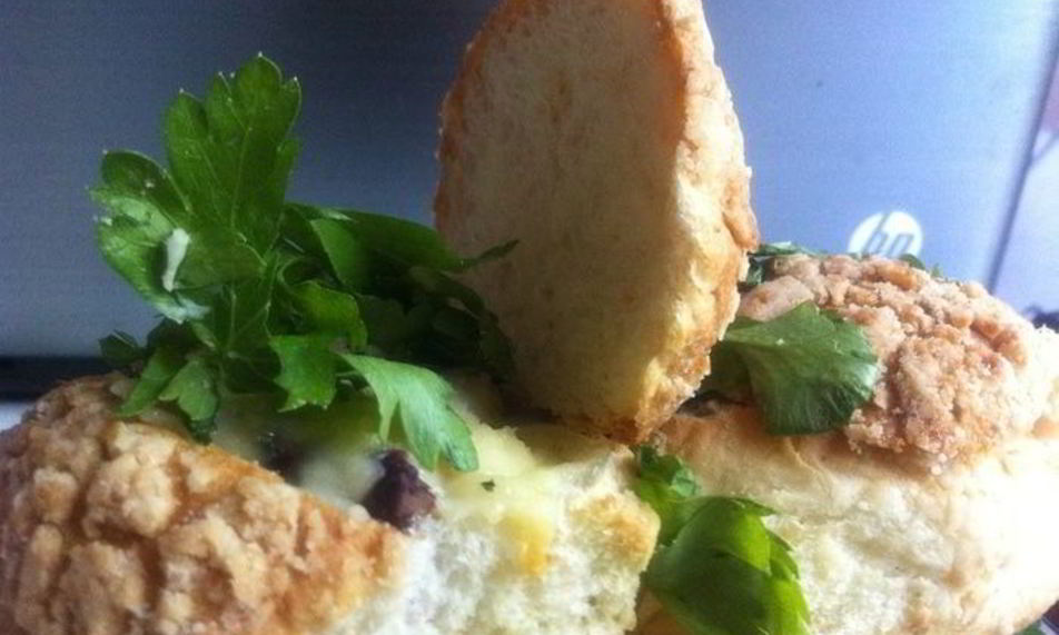 Рецепт завтрак в булочке