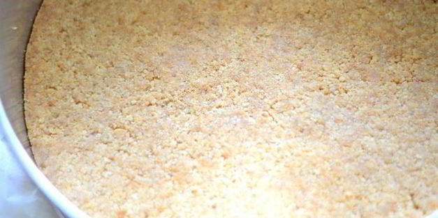 чизкейк с белым вином и виноградом