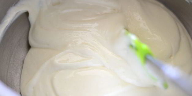 чизкейк с белым вином и виноградом