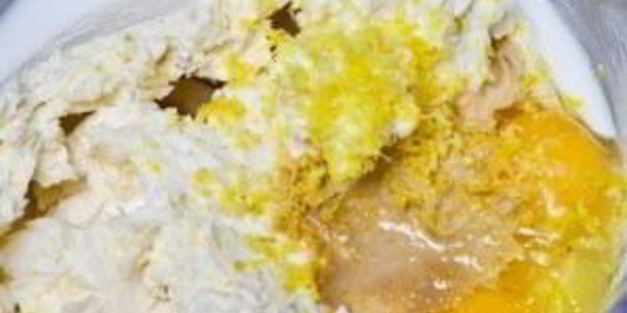 чизкейк с ежевикой, малиной и гранатом