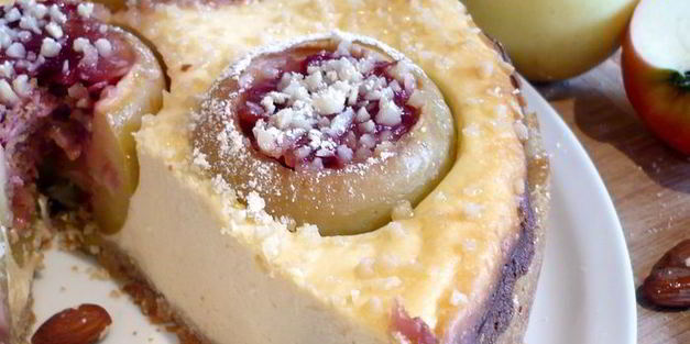 чизкейк с печеными яблоками