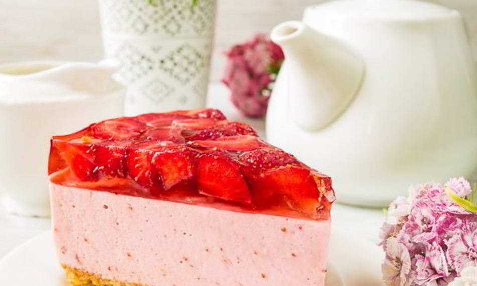 Рецепт холодный клубничный чизкейк