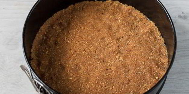 холодный клубничный чизкейк