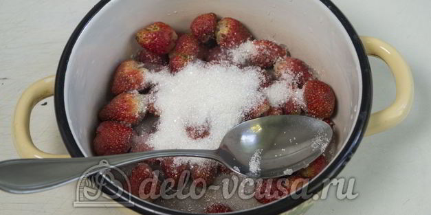 клубничный чизкейк с творогом без выпечки