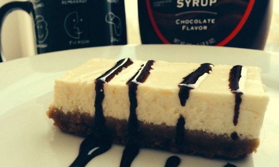 Рецепт легкий чизкейк с шоколадным соусом