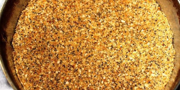 маковый чизкейк под лимонно-сметанным топпингом