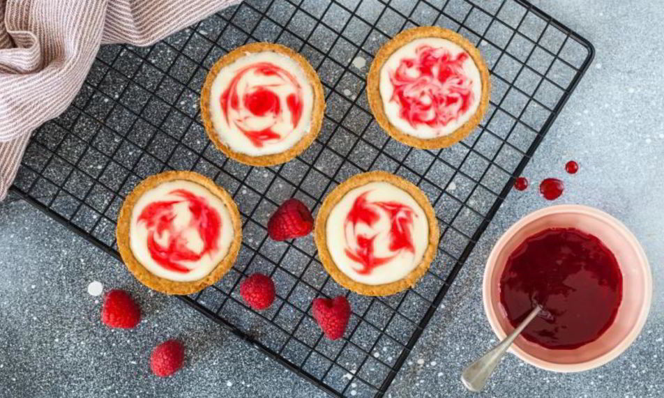 Рецепт мини-чизкейки с малиной