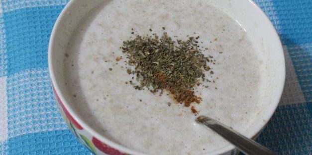 мясной чизкейк с соусом из брусники