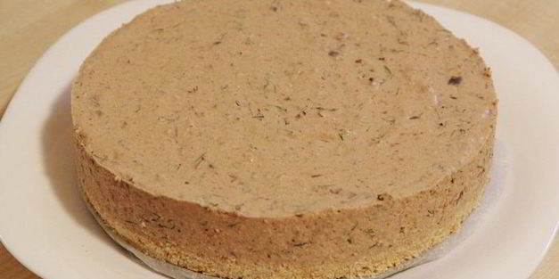 печеночный чизкейк с орехами и грибами