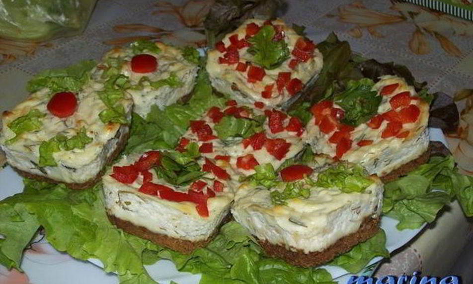 Рецепт закусочные миничизкейки с травами и пармезаном