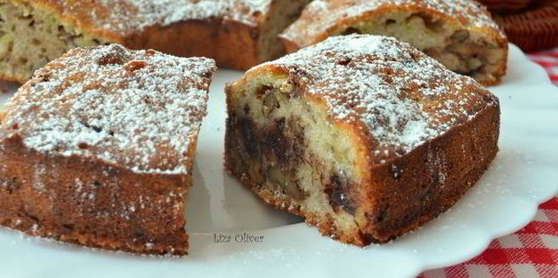 кабачковый кекс-кольцо с шоколадом и орешками