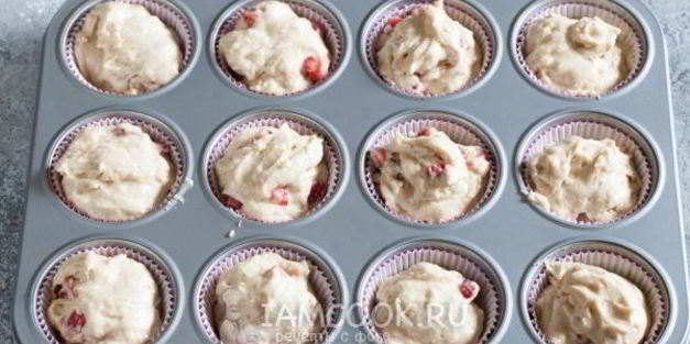 капкейки с клубникой