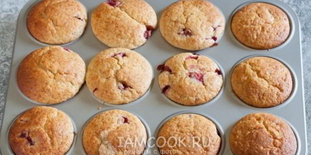 капкейки с клубникой