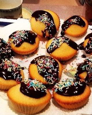 Капкейки с шоколадной глазурью