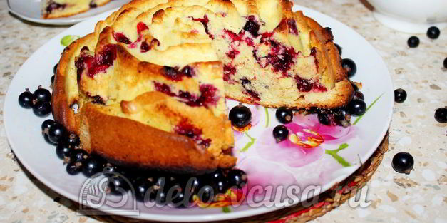 кекс с черной смородиной