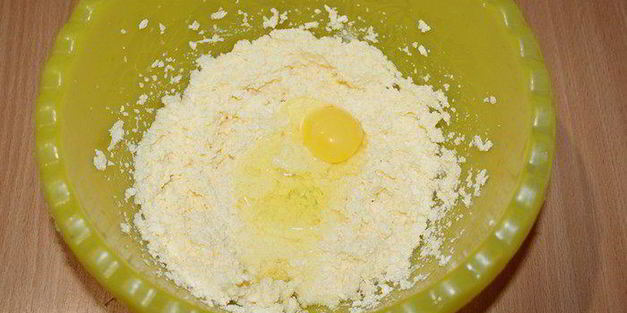 кекс с хурмой