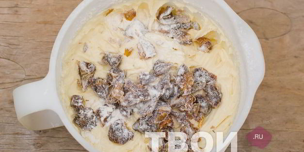 кекс с сухофруктами