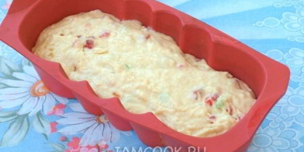 кекс с цукатами