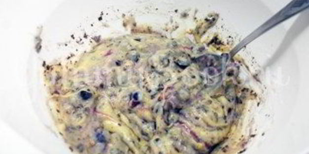 кексы с шоколадом и смородиной