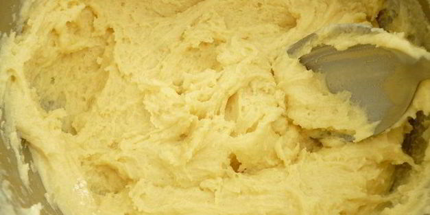 кексы творожно-сливовые