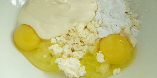 кексы творожно-сливовые