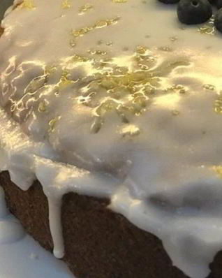 Лимонный кекс с голубикой