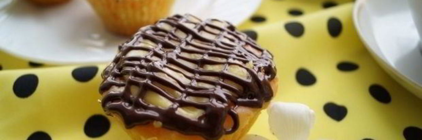 Морковные кексы с шоколадной глазурью