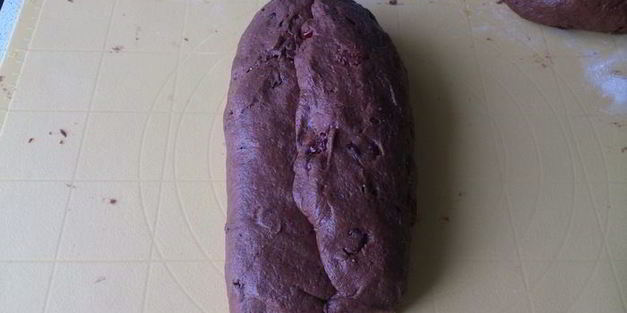 шоколадно-творожный штоллен с марципаном