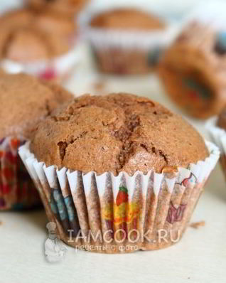 Шоколадные кексы в бумажных формочках