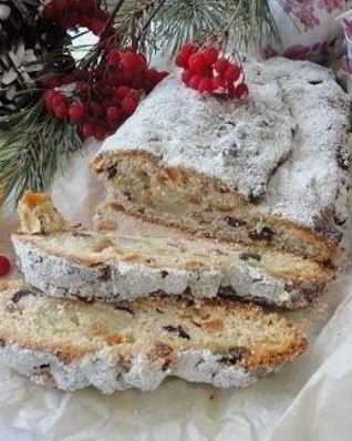 Штоллен с марципановой начинкой