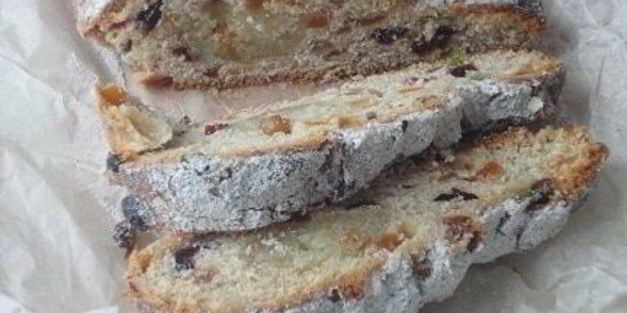 штоллен с марципановой начинкой