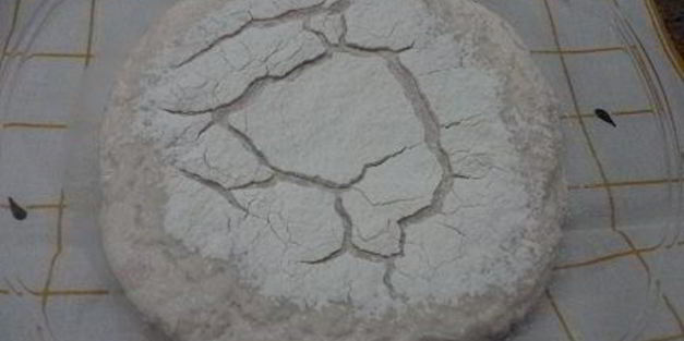 штоллен с марципановой начинкой