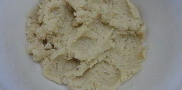 штоллен с марципановой начинкой