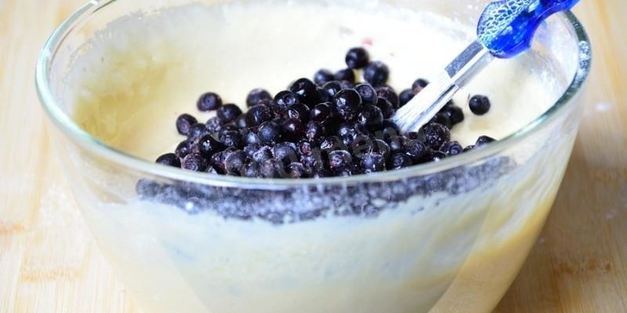 сметанные кексы с черникой