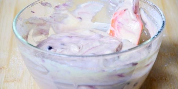 сметанные кексы с черникой