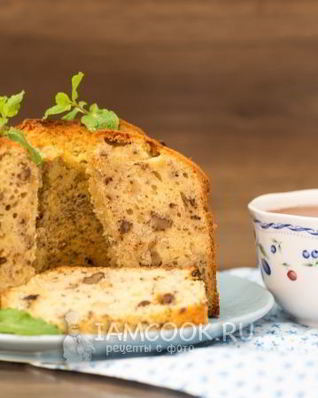 Творожный кекс с орехами и изюмом