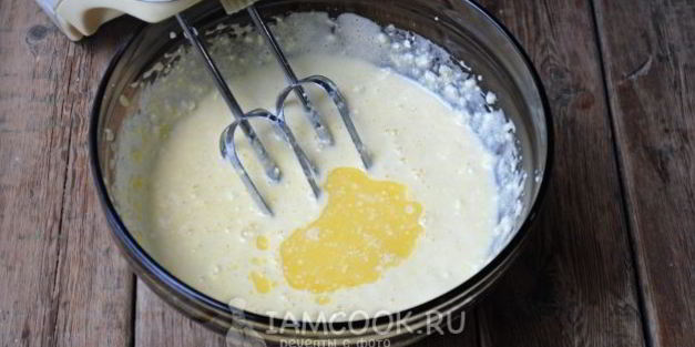 творожные кексы с клубникой