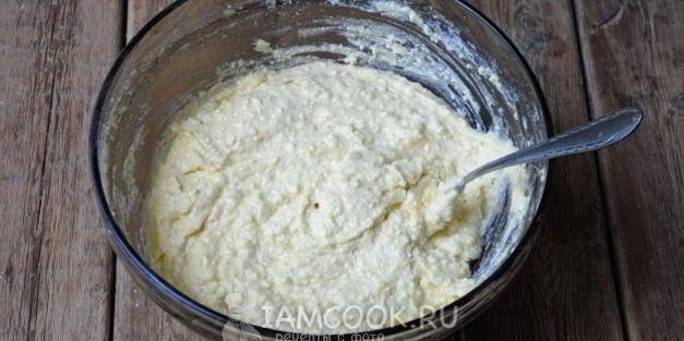 творожные кексы с клубникой