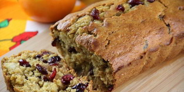 тыквенно-апельсиновый кекс с клюквой