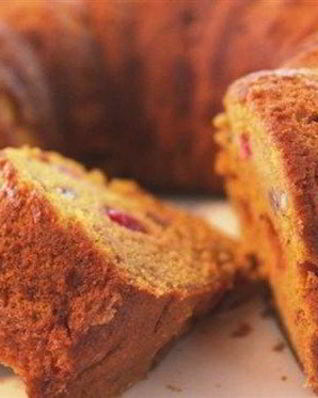 Тыквенный кекс с брусникой