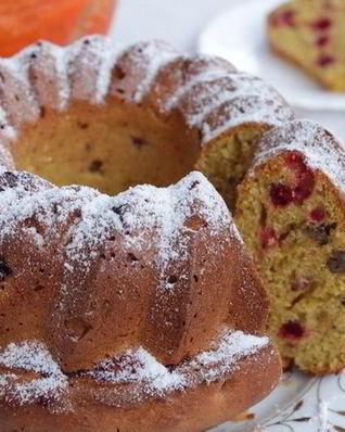 Тыквенный кекс с клюквой и грецким орехом