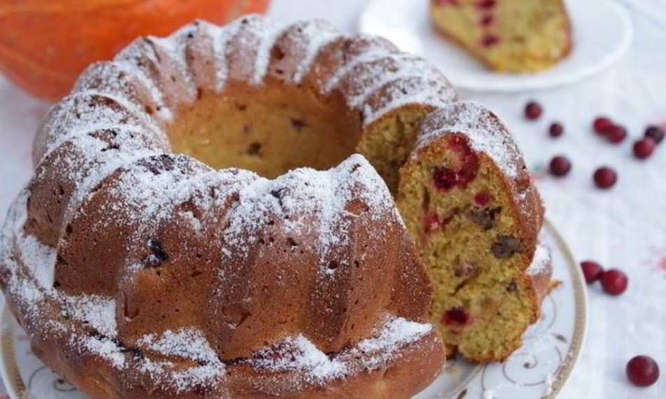 Рецепт тыквенный кекс с клюквой и грецким орехом