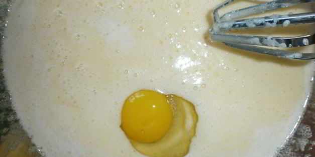 яблочный кекс с орехами и шоколадом