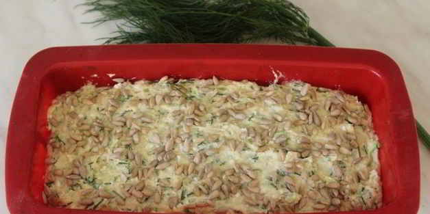 закусочный творожный кекс с кабачком и укропом