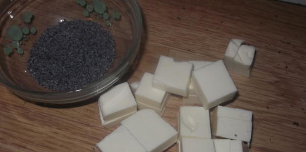 белый хлеб на ряженке